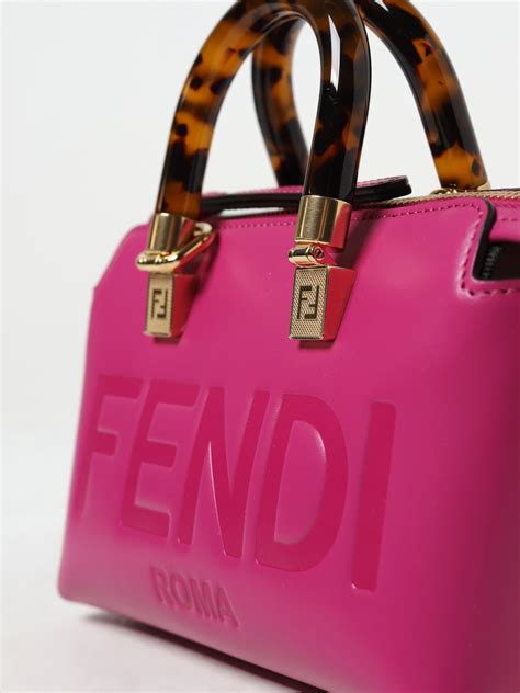 roll bag fendi interno fucsia|Roll Mini .